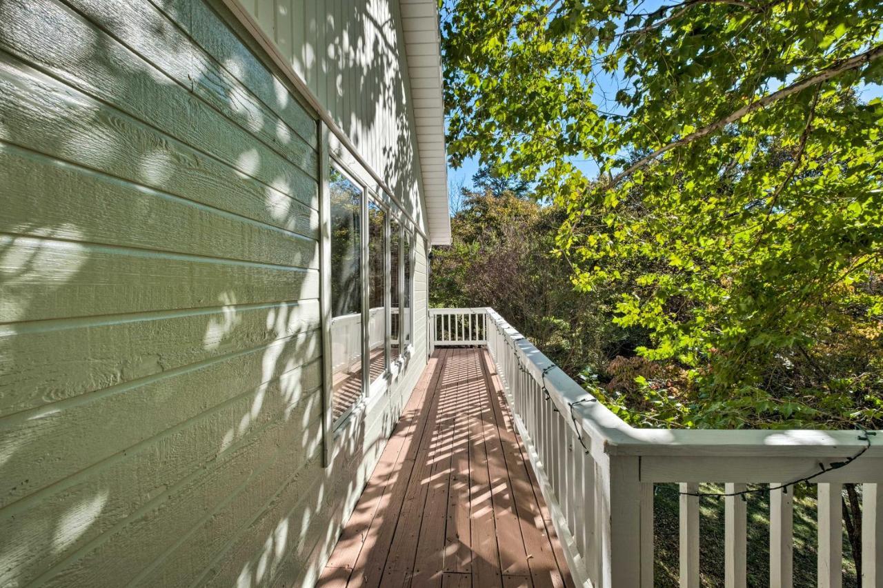 Beautiful Ozark Oasis With Deck Walk To Beaver Lake Rogers Exterior photo
