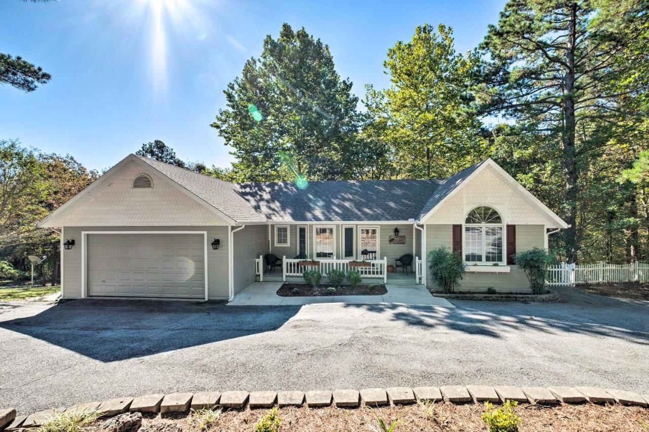 Beautiful Ozark Oasis With Deck Walk To Beaver Lake Rogers Exterior photo